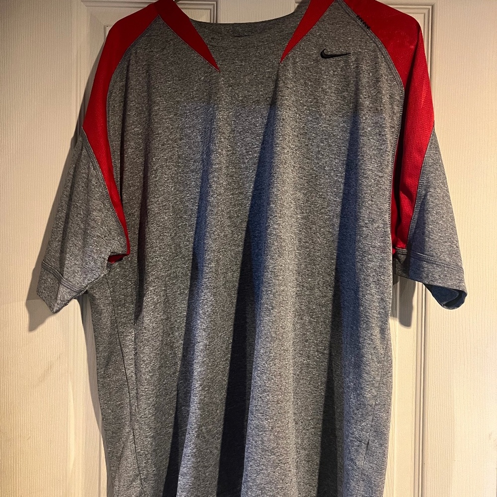 Mens Nike T-shirt